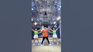 Baila Baila Zumba | Alvaro Estrella | Dance Workout | Dance Fitness | Zumba Videos 2022