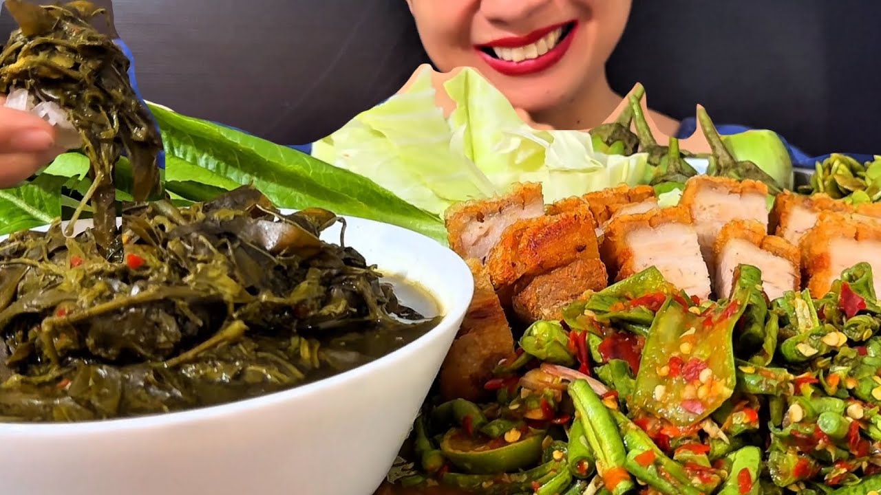 Thaifood ASMRตำถั่วฝักยาวหมูกรอบ,แกงขี้เหล็ก อร่อยมาก Green bean salad with crispy pork MUKBANG show