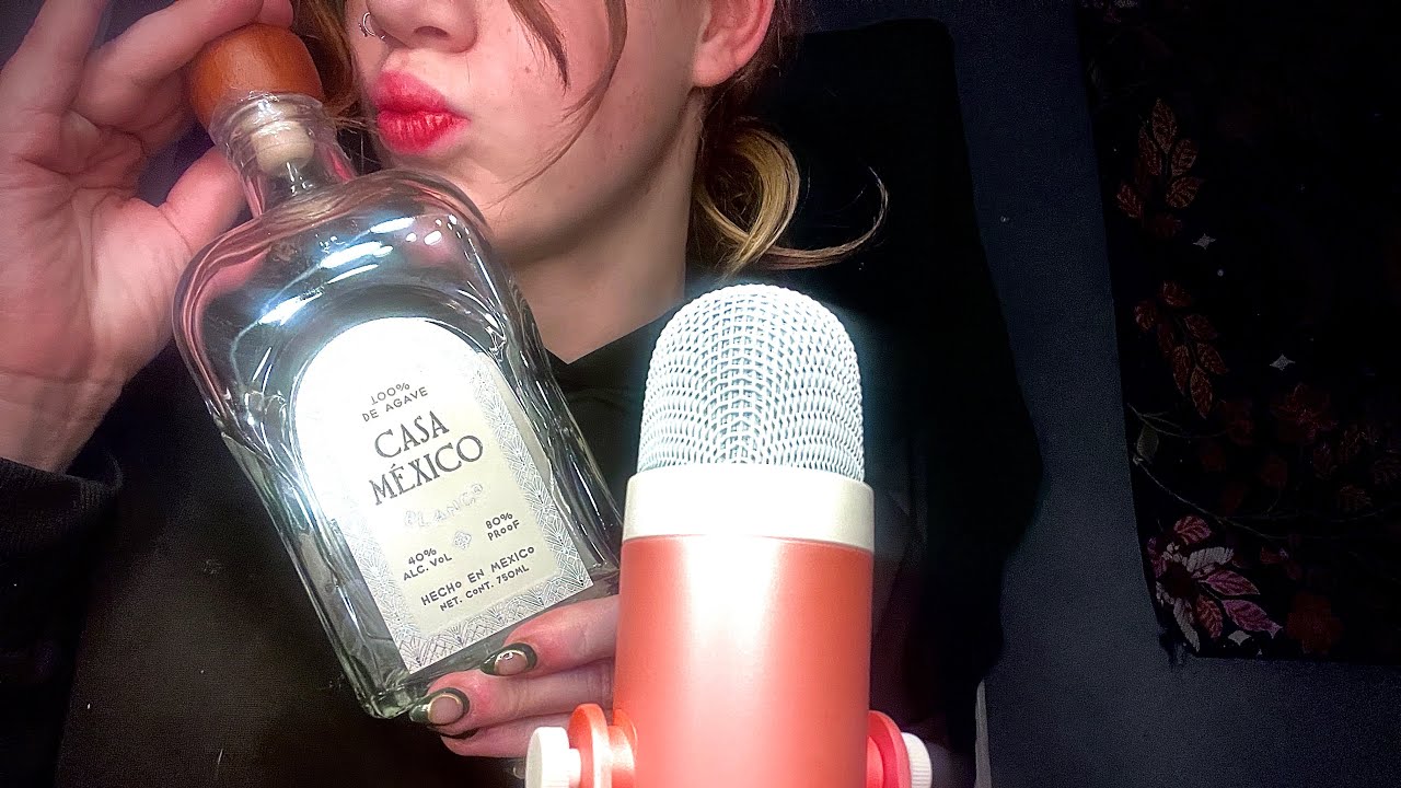 ASMR|Tapping on Random Objects and Whispering| #asmr #asmrsounds 