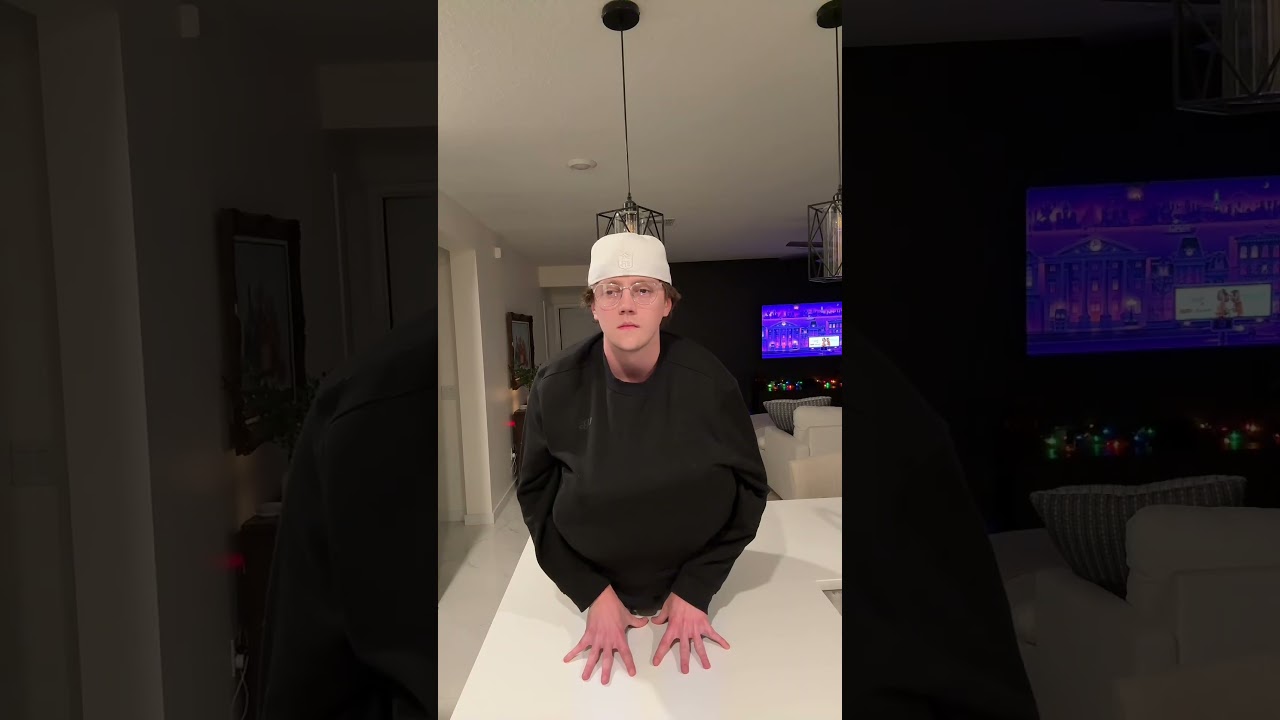 INSANE owl impression 🦉👀