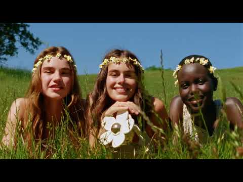 ⁣Marc Jacobs Health TV Commercial Introducing the newest Daisy DAISY EVER SO FRESH 6SEC