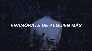 Video thumbnail of "Morat - Enamórate De Alguien Más [Letra]."