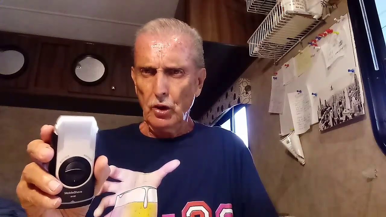 ELECTRIC SHAVER...BATTERY POWERED!!!