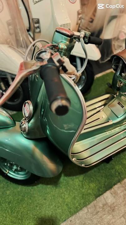 Roman Holiday Vespa fender light Replica