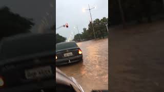 alagamento na avenida de PALMAS TOCANTINS...