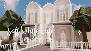 31k soft white cafe with car parking✨ Bloxburg screenshot 5