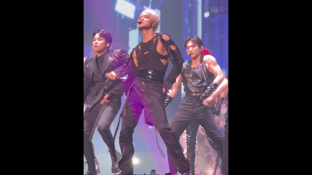 221029 에이티즈 성화 직캠 'Cyberpunk' (ATEEZ SEONGHWA FanCam) @잠실실내체육관