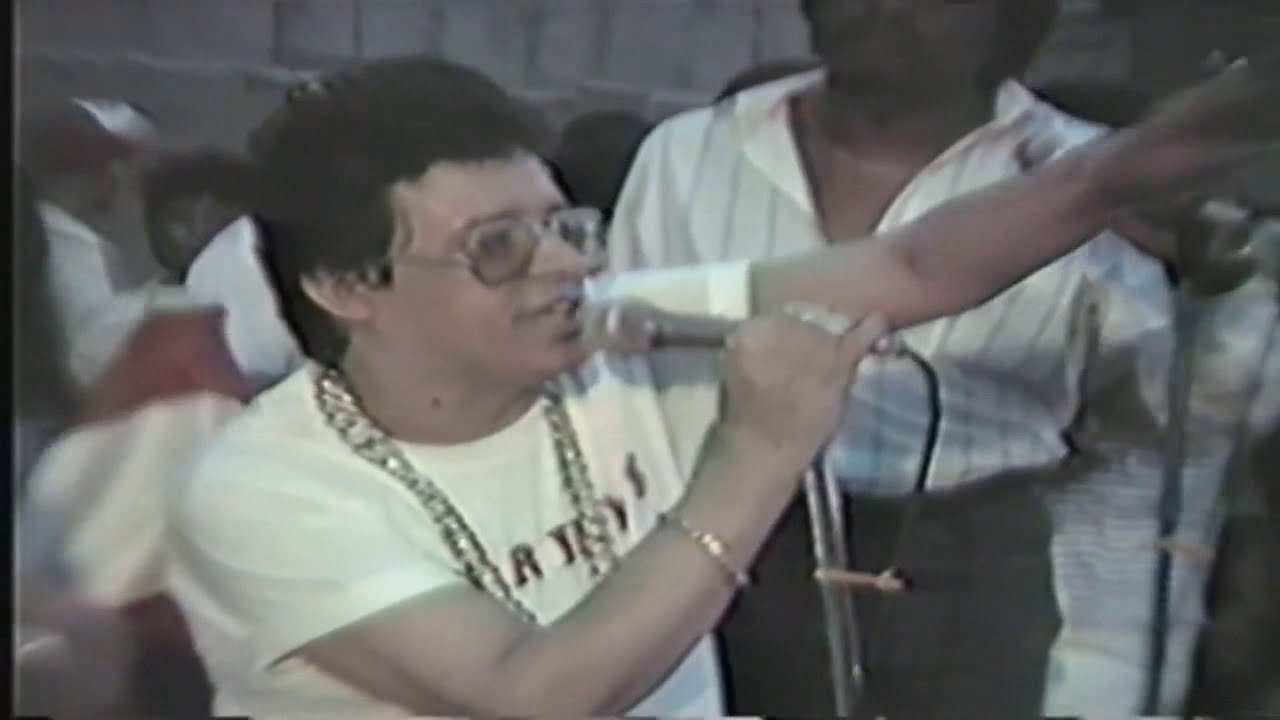 Héctor Lavoe -  Presentacion en la 156th St. 3Av. del Bronx, NYC (1989)