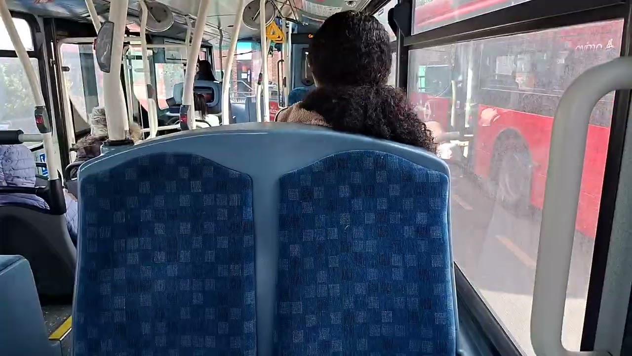 *LOUD VOITH KICKDOWN* Arriva London VDL DB300/Wright Gemini 2 LJ09SVE DW210 | Service T6