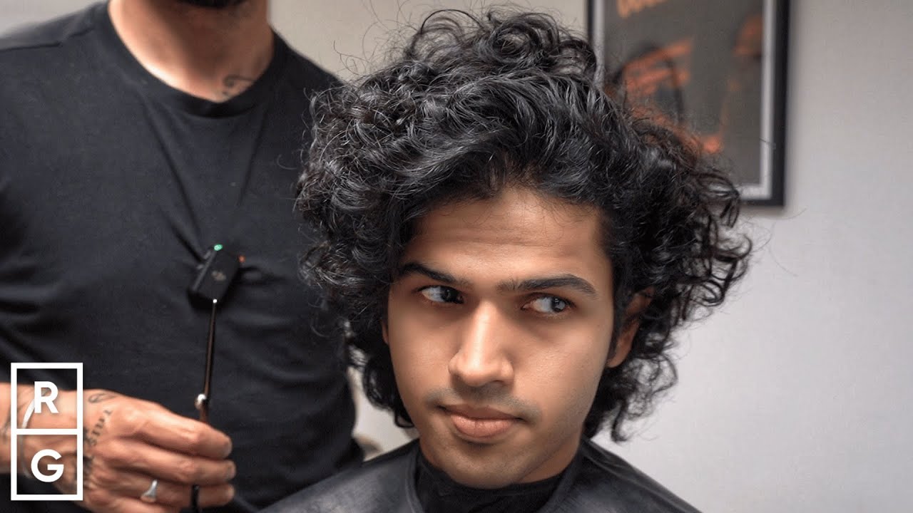 Эта стрижка ПРЕОБРАЗИЛА ВЕСЬ его облик! Стрижка, чтобы укротить кудри