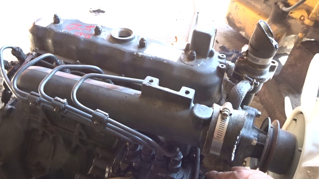 KUBOTA V2203 - YouTube