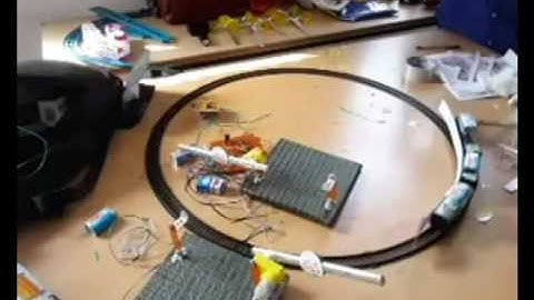 Automatic Railway Gate Control -mini project using (avr micro controller )