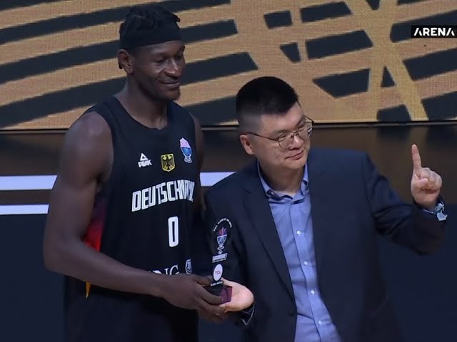 ISAK BONGA PROGLAŠEN ZA NAJKORISNIJEG IGRAČA FINALA EUROBASKETA / 14.09.2025.