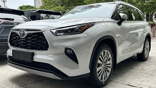 2025 Toyota Highlander Platinum, available for immediate delivery #shorts #toyotahighlander #high...