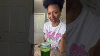 Making Dandelion Green Juice with my Nama J2  #healthylifestyle #greenjuicerecipe #namawell
