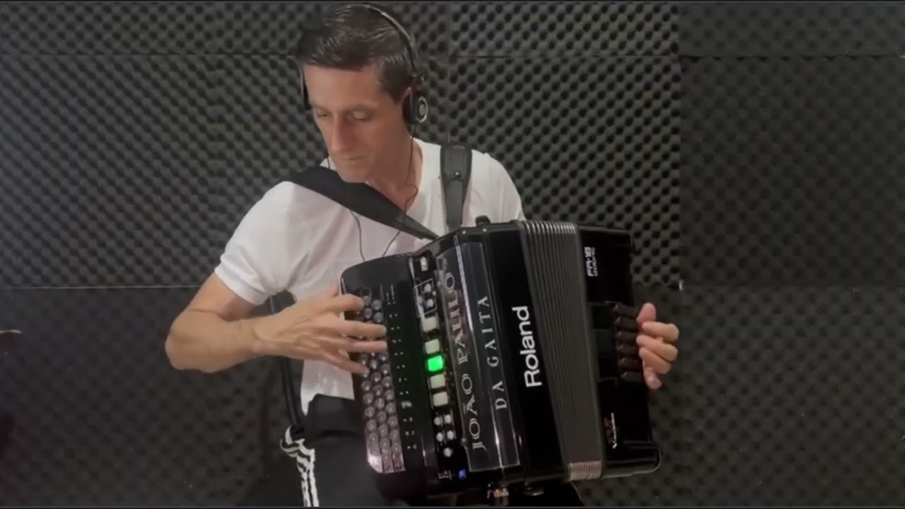 Chamamé de varanda. Autor Capim Elizeu Vargas. Paulo Vieira Gaita 