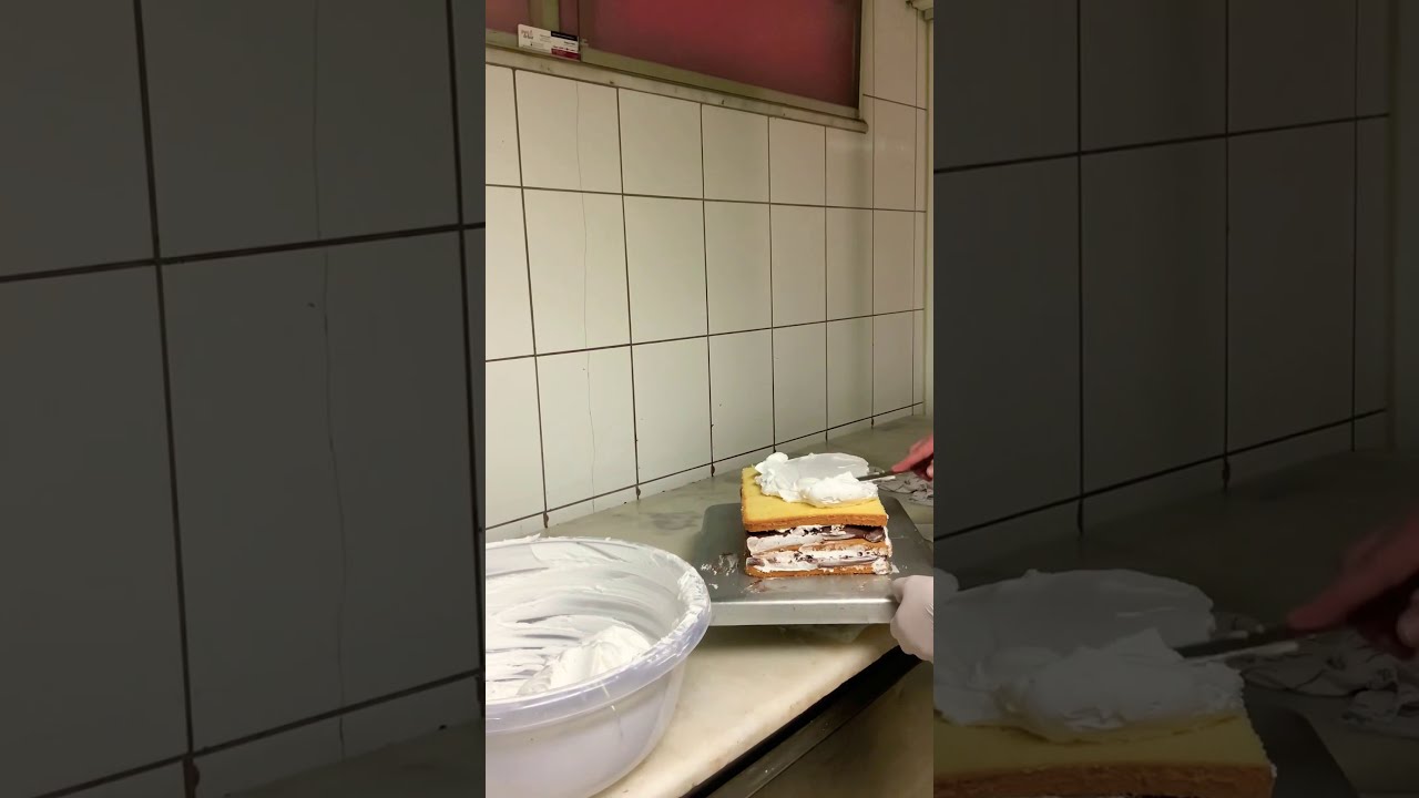 FUTBOL SAHASI !! - PASTA YAPTIK - PASTA DÜNYASINDAN FUTBOL SAHASI ŞEKLİNDE PASTA!!