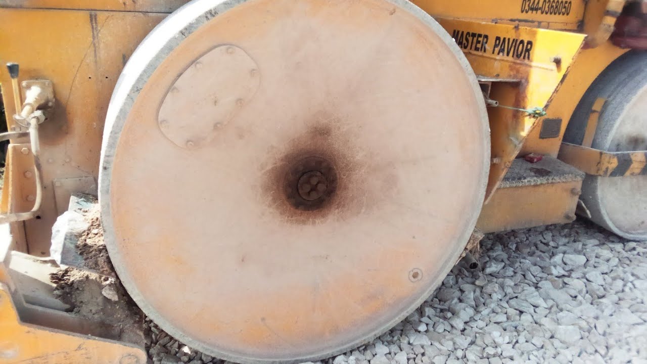 Drivering road roller/chachu sharafat - YouTube