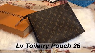 LV TOILETRY POUCH 26 usage for GYM/DATE NIGHT