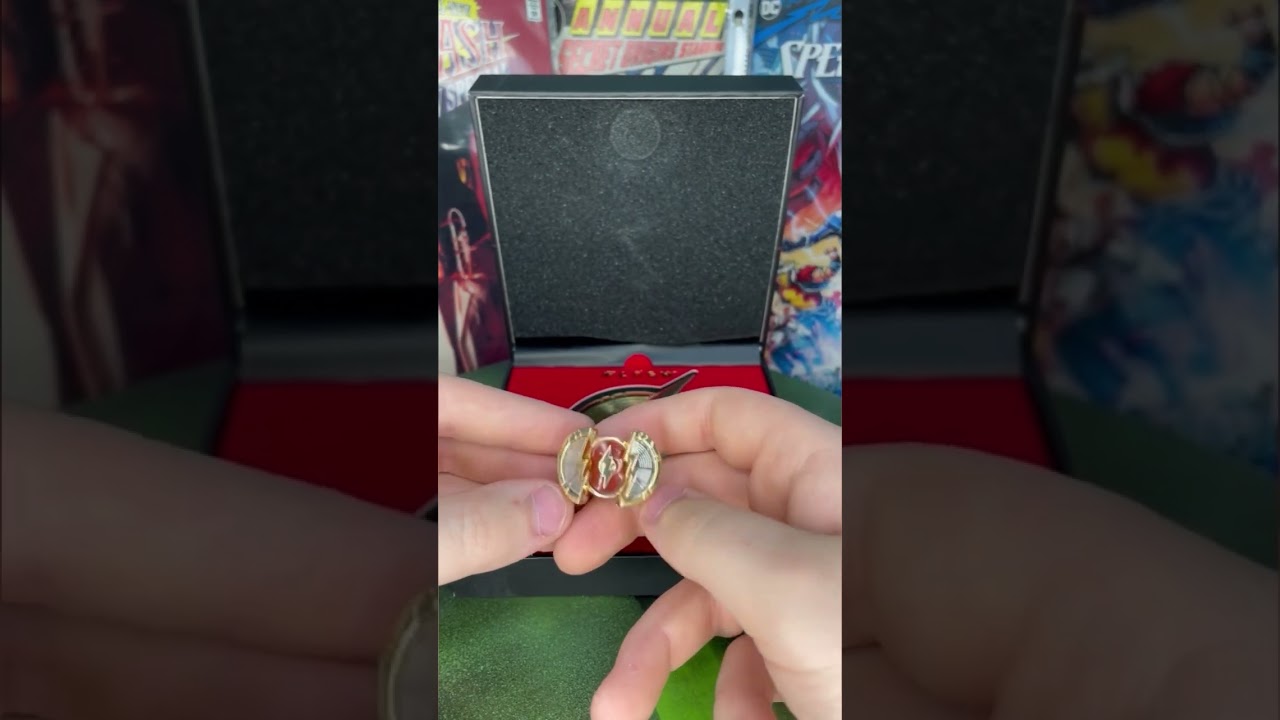 DC Comics The Flash Collector's Box Set GameStop Exclusive 