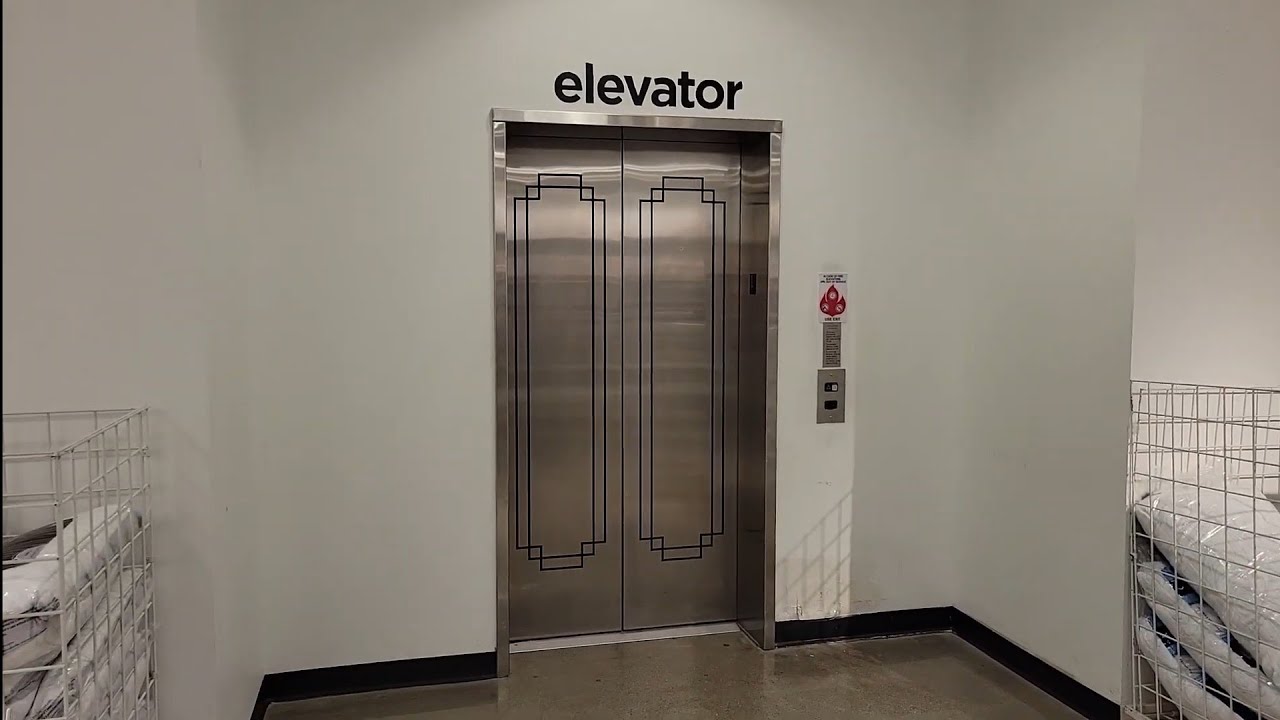Schindler 300A Hydraulic Elevator - JCPenney, Mall at Tuttle Crossing, Dublin, OH