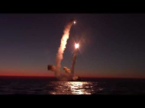 Video: Complejo costero de bombardeo con cohetes antisabotaje de calibre 122 mm DP-62 