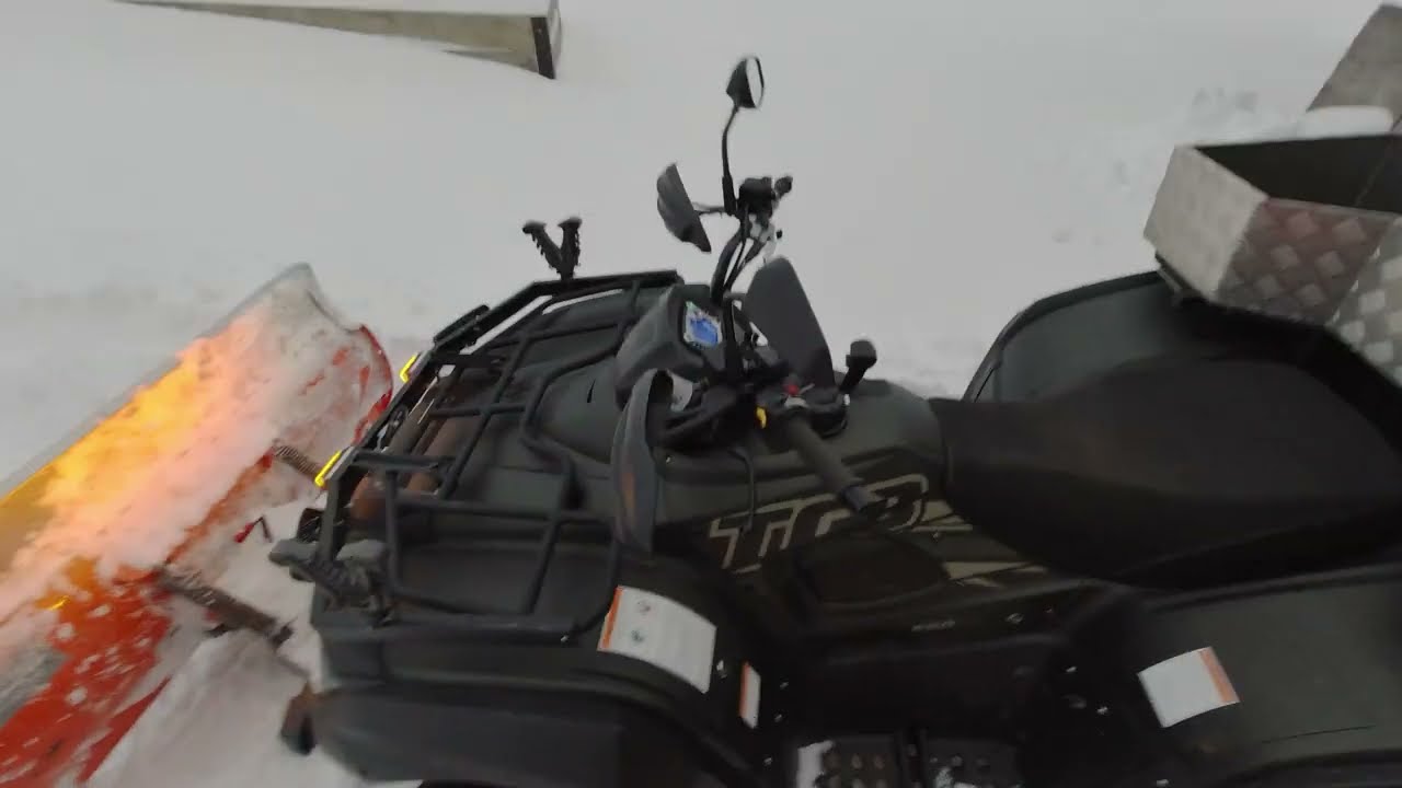 Quad (TGB 550) Schneeräumen Nov. 2023 - 40cm Neuschnee