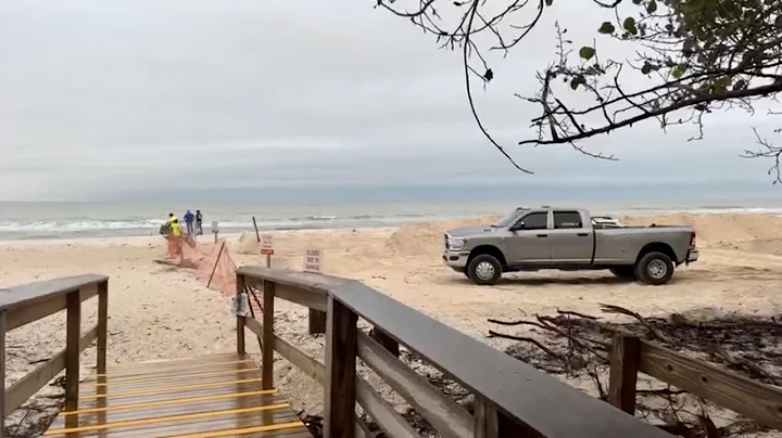 Part 2 of Robb's Friday Morning Beach Walk on Vanderbilt Beach in North Naples, FL 12/16/22