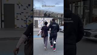 Esse Homem Só Queria Uma Lata De Leite