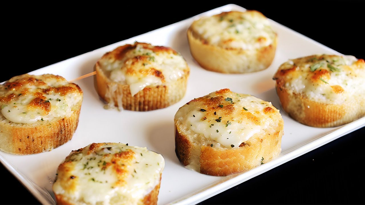 Этот 5-минутный чесночный сырный хлеб вкуснее пиццы! Я покажу тебе причину!