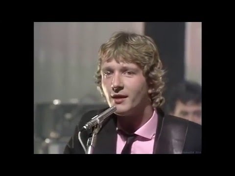 Squeeze - Labelled With Love (1981) (HD)