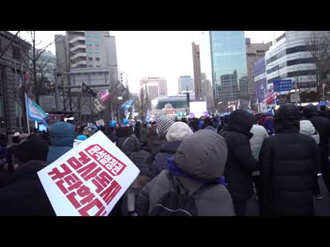 민주당 지지자들 촛불대행진과 함께 국민이 이긴다 민주당 윤석열정권 규탄대회 <strong>남대문</strong> [20230204]