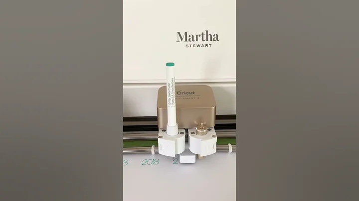 Writing and Cutting with the Cricut Explore Air 2