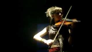 Lindsey Stirling - River Flows in You (5 of 12)