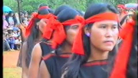 Lễ Cồng chiêng dân tộc 2000 tại xã A dơk