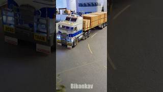 🚛 Insane RC Road Train Maneuver! Real Scale Engineering 🛠️