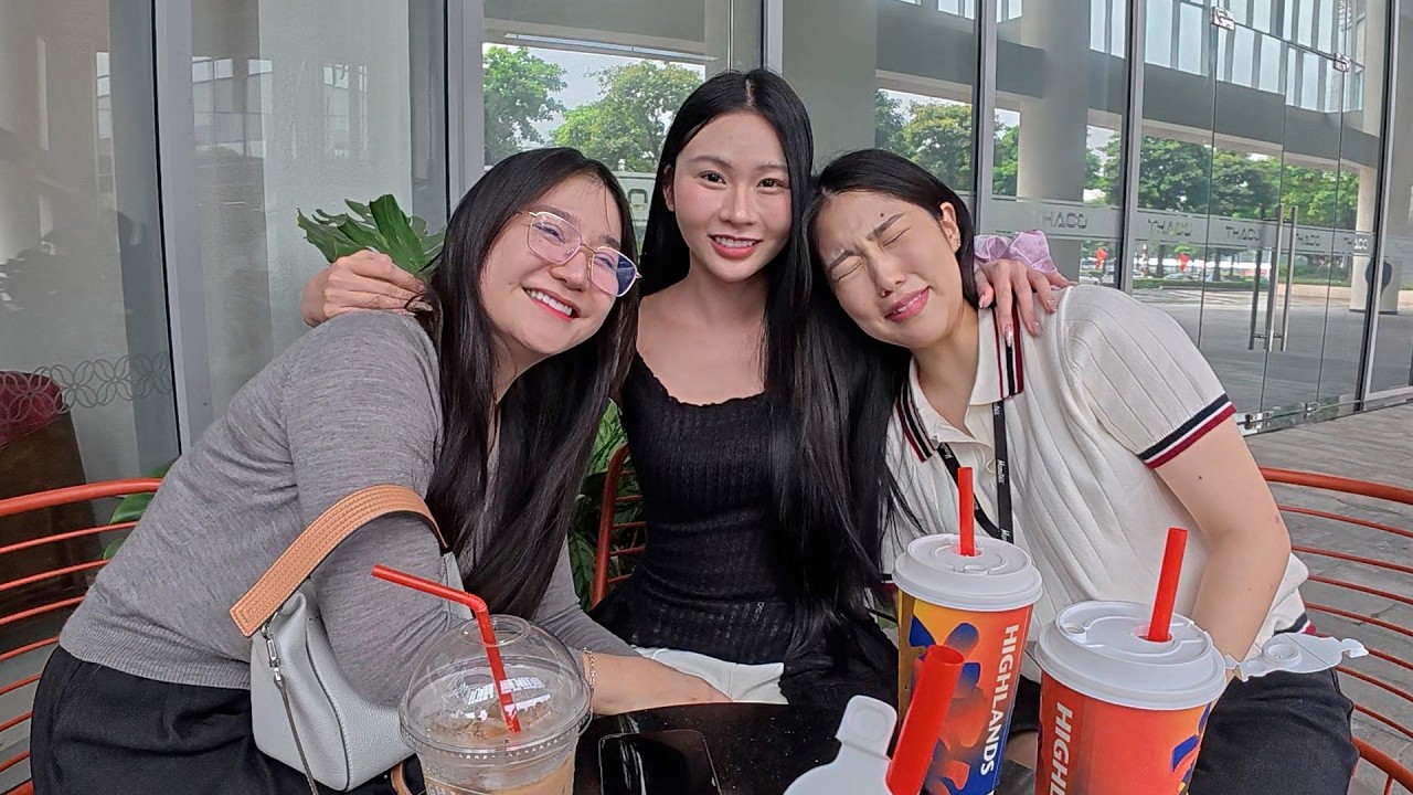 흐엉과 계약을 종료했습니다