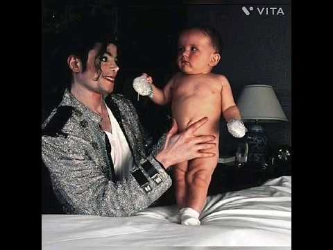 Michael Jackson With His Cutie Pie Prince Jackson Mj Princejackson Shorts