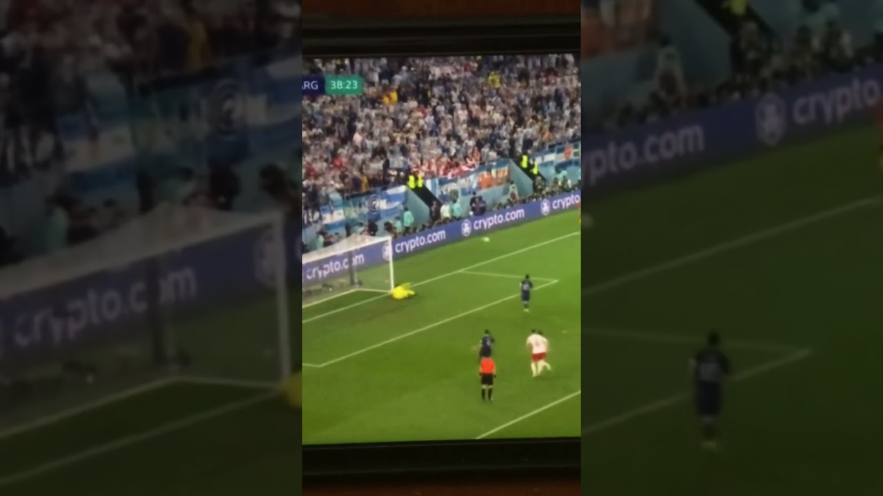 Messi missed penalty against Poland - World Cup 2022