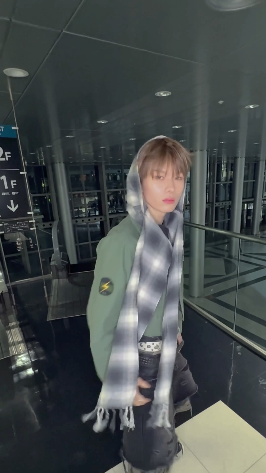 1秒だけ・・・🕐💙 #aoen #アオエン #秒で落ちた #GAKU #KYOSUKE - YouTube