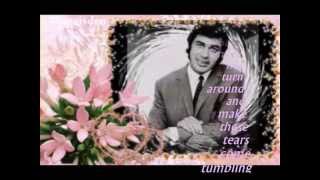 Video thumbnail of "ONLY LOVE (WITH LYRICS) =  ENGELBERT HUMPERDINCK"