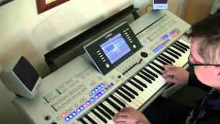 Video thumbnail of "Alexandra Burke - Hallelujah - Yamaha Tyros - Cover"