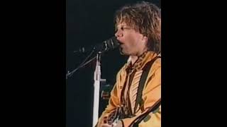 Bon Jovi live, Bon Jovis beautiful song is emerging on this stage again rock shorts bonjovi