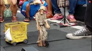 MARIONETTE - Atraksi Boneka Tali di Surabaya, Keren Banget!
