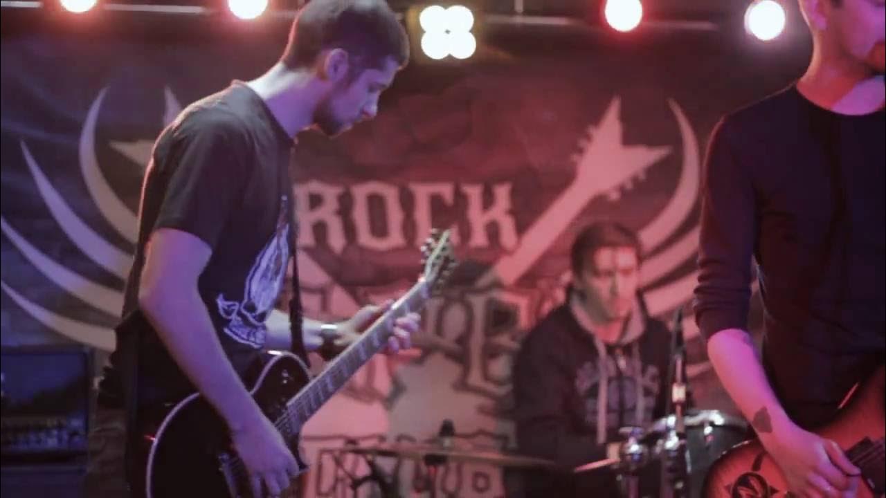 Игра на электрогитаре. Патология протест аккорды. Протест гитара. Красивая игра на гитаре. Протест гитара.