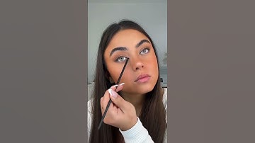 lifted cat eyes tutorial using gigibee beauty blossom half lashes 🤍 #gigibeebeauty #cateye #makeup