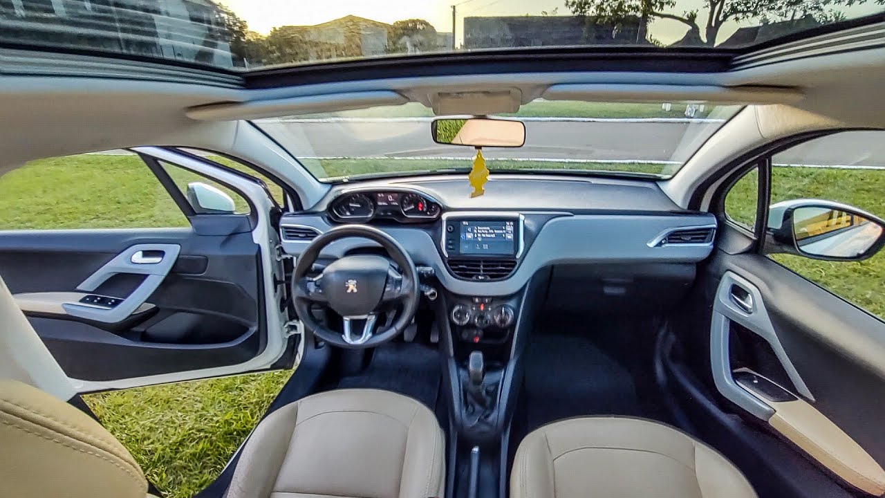 Curte um pouco o teto panorâmico do Peugeot 208 Allure 2015 - YouTube