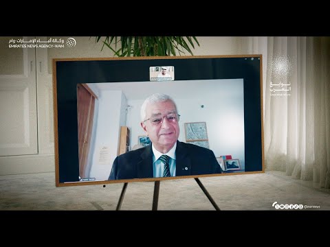 محمد بن راشد يهنئ الدكتور نبيل صيدح لفوزه بجائزة نوابغ العرب 2025 عن فئة الطب