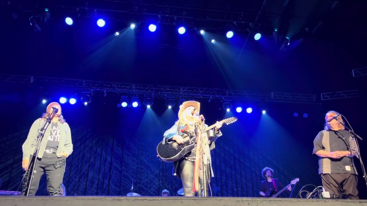 Melissa Etheridge w/ Indigo Girls / You Can Sleep While I Drive /  Bethel Woods 8-21-24 / Front Row