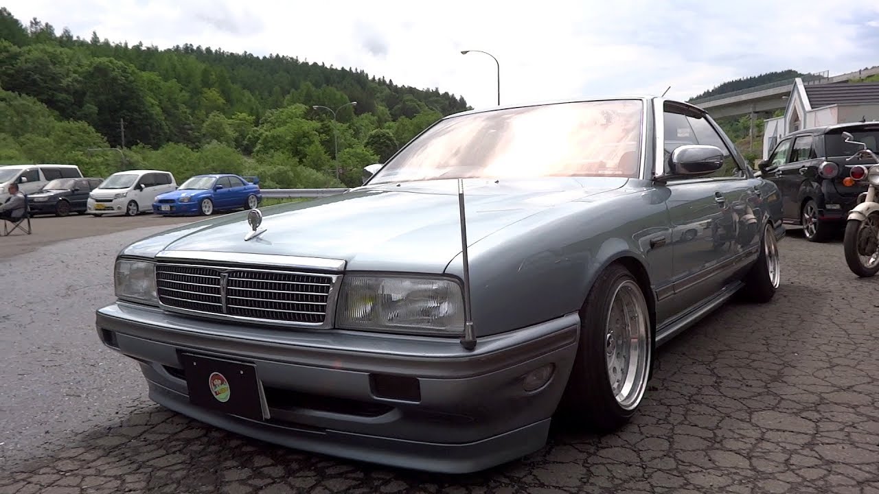 Nissan gloria cima